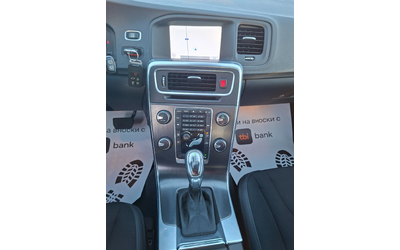 Volvo V60 2, 0 D4 Summum Geartronic - автомобили, коли, обяви за нови и употребявани 11