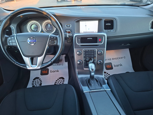 Volvo V60 2, 0 D4 Summum Geartronic - автомобили, коли, обяви за нови и употребявани 12