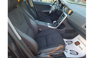 Volvo V60 2, 0 D4 Summum Geartronic - автомобили, коли, обяви за нови и употребявани 9
