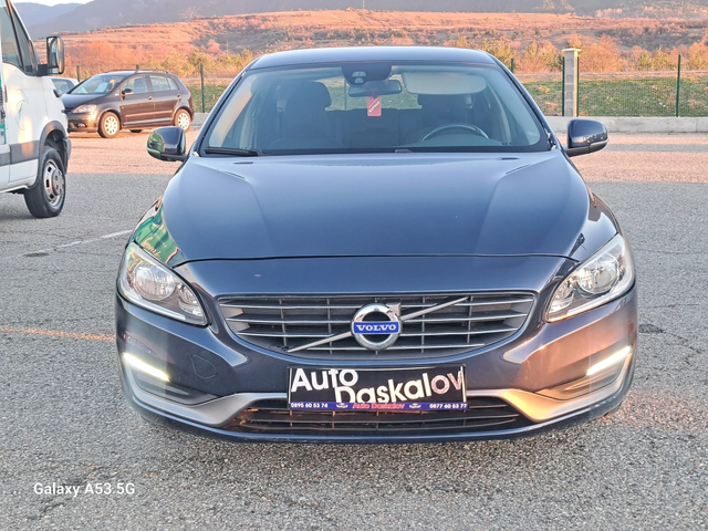 Volvo V60 1, 6 D2 - автомобили, коли, обяви за нови и употребявани 1