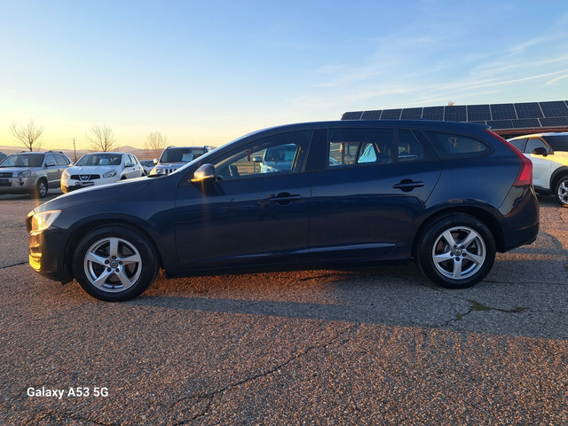 Volvo V60 1, 6 D2 - автомобили, коли, обяви за нови и употребявани 7