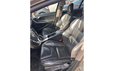 Volvo V60 2.4D6 PLUG-IN-HYBRID AWD AVTOMAT/KOJA EURO 6 - автомобили, коли, обяви за нови и употребявани 12