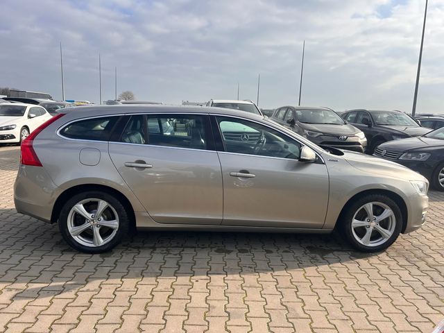 Volvo V60 2.4D6 PLUG-IN-HYBRID AWD AVTOMAT/KOJA EURO 6 - автомобили, коли, обяви за нови и употребявани 4