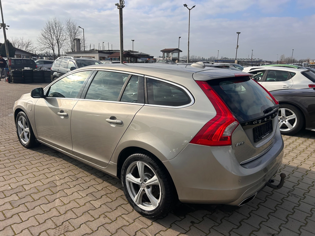 Volvo V60 2.4D6 PLUG-IN-HYBRID AWD AVTOMAT/KOJA EURO 6 - автомобили, коли, обяви за нови и употребявани 7