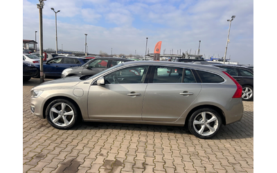 Volvo V60 2.4D6 PLUG-IN-HYBRID AWD AVTOMAT/KOJA EURO 6 - автомобили, коли, обяви за нови и употребявани 8