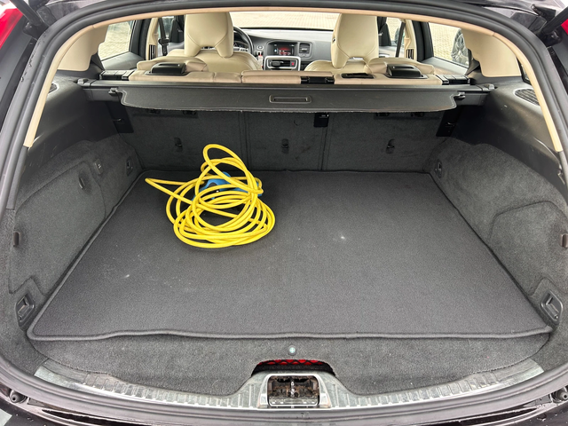 Volvo V60 2.4 PLUG IN HYBRID AWD AVTOMAT/KOJA/NAVI EURO 5 - автомобили, коли, обяви за нови и употребявани 9