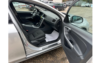 Volvo V60 2.0/D3 - автомобили, коли, обяви за нови и употребявани 14