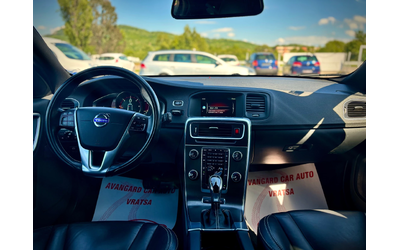 Volvo V60 - автомобили, коли, обяви за нови и употребявани 6