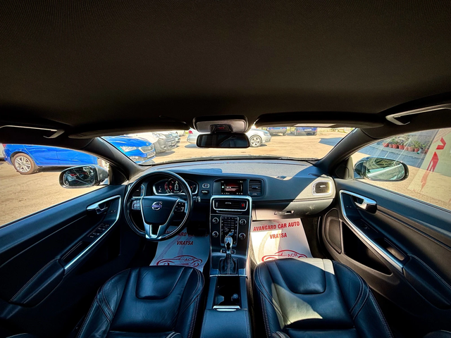 Volvo V60 - автомобили, коли, обяви за нови и употребявани 7