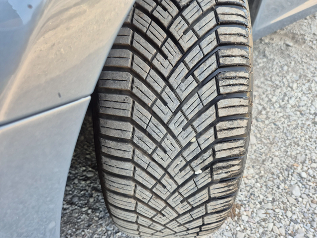 Volvo V60 2.0D 163k.s - автомобили, коли, обяви за нови и употребявани 15