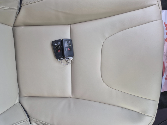 Volvo V60 2.0D 163k.s - автомобили, коли, обяви за нови и употребявани 16