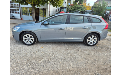 Volvo V60 2.0D 163k.s - автомобили, коли, обяви за нови и употребявани 7