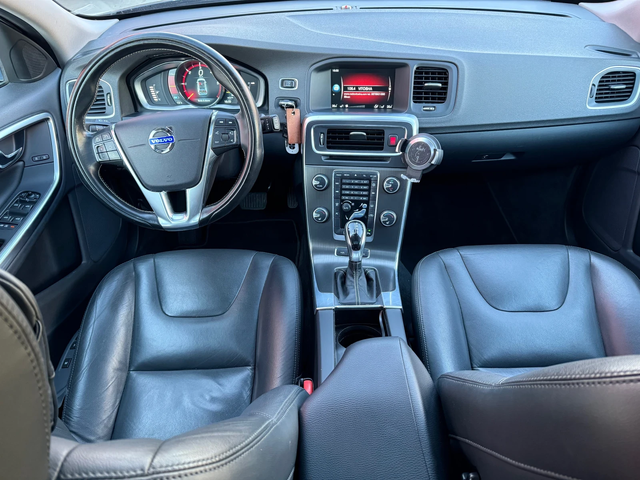 Volvo V60 2.4* PLUG-IN-HYB* 4х4* ПОДГРЕВ* АВТОПИЛОТ* ШИБИДАХ - автомобили, коли, обяви за нови и употребявани 13