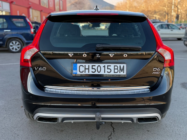 Volvo V60 2.4* PLUG-IN-HYB* 4х4* ПОДГРЕВ* АВТОПИЛОТ* ШИБИДАХ - автомобили, коли, обяви за нови и употребявани 2