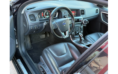 Volvo V60 2.4* PLUG-IN-HYB* 4х4* ПОДГРЕВ* АВТОПИЛОТ* ШИБИДАХ - автомобили, коли, обяви за нови и употребявани 8