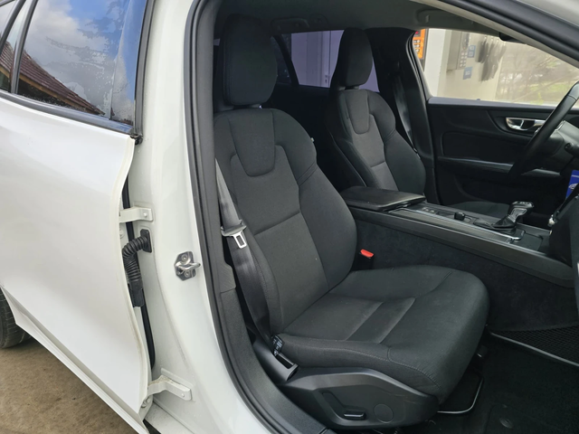 Volvo V60 2.0d - 150к.с. - Digital - автомобили, коли, обяви за нови и употребявани 11