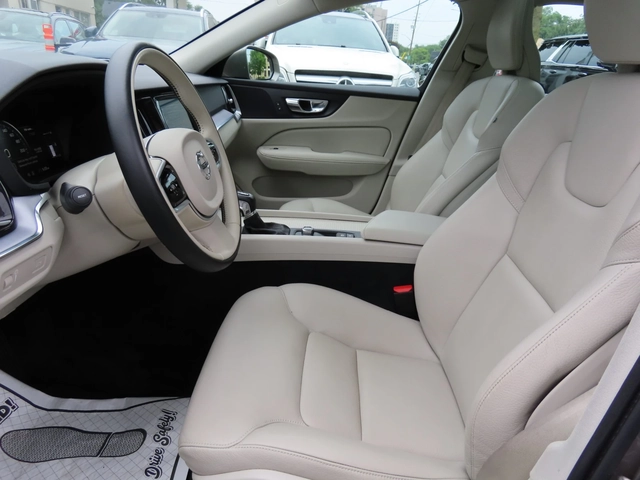 Volvo V60 T5 Momentum - автомобили, коли, обяви за нови и употребявани 11