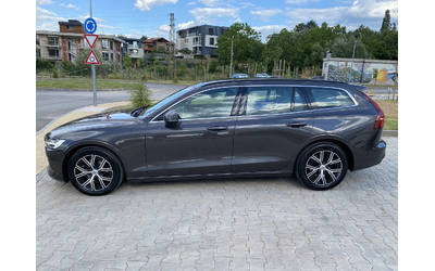 Volvo V60 B4 / Start/ DCT 7/ НАЛИЧЕН ! - автомобили, коли, обяви за нови и употребявани 7