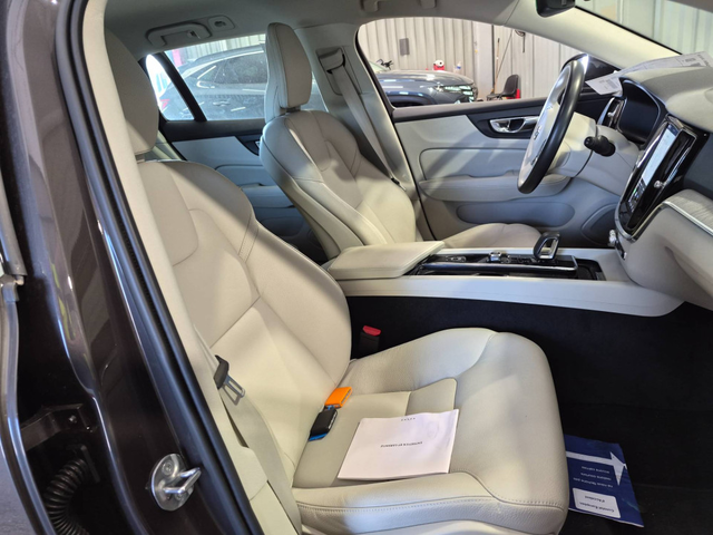 Volvo V60 B4 / Start/ DCT 7/ Очакван ! - автомобили, коли, обяви за нови и употребявани 7