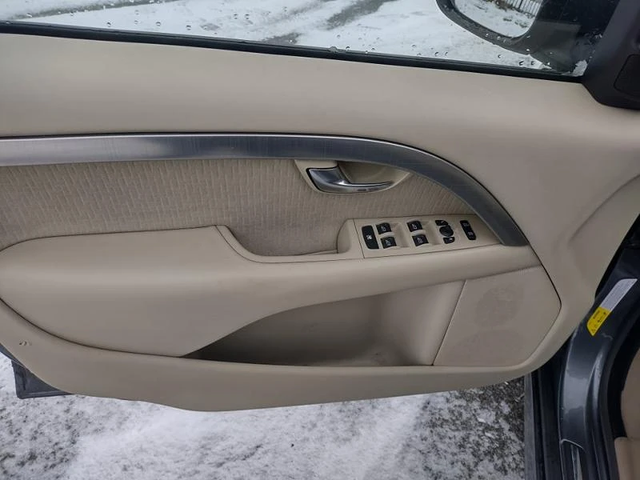 Volvo V70 2, 4 D5 185ps КОЖА - автомобили, коли, обяви за нови и употребявани 11