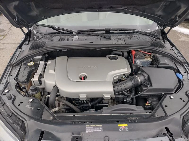 Volvo V70 2, 4 D5 185ps КОЖА - автомобили, коли, обяви за нови и употребявани 12