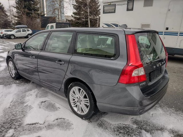 Volvo V70 2, 4 D5 185ps КОЖА - автомобили, коли, обяви за нови и употребявани 3