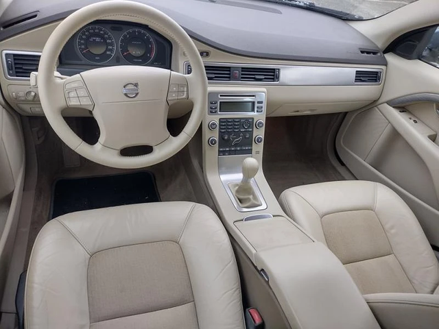 Volvo V70 2, 4 D5 185ps КОЖА - автомобили, коли, обяви за нови и употребявани 5