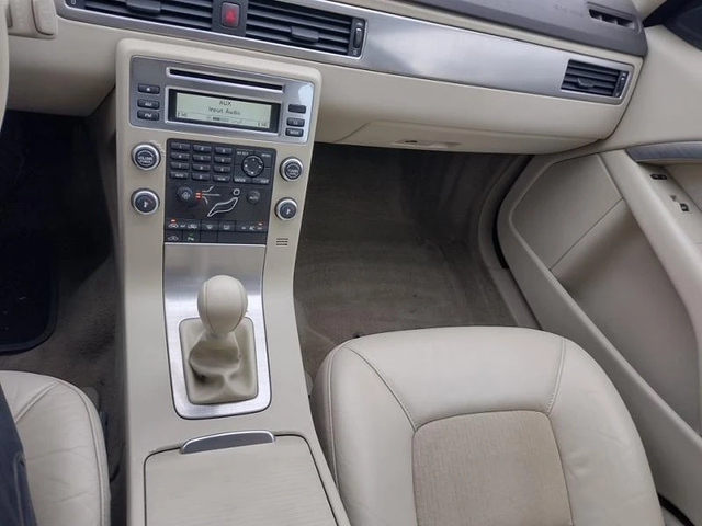 Volvo V70 2, 4 D5 185ps КОЖА - автомобили, коли, обяви за нови и употребявани 9