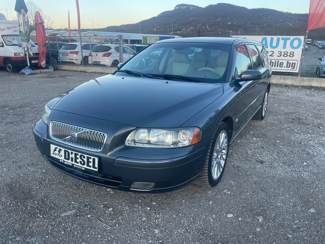 Volvo V70 2.4TDI-185-AVTOMAT-ITALIA - автомобили, коли, обяви за нови и употребявани 0