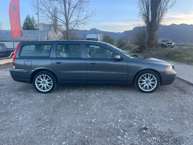 Volvo V70 2.4TDI-185-AVTOMAT-ITALIA - автомобили, коли, обяви за нови и употребявани 3