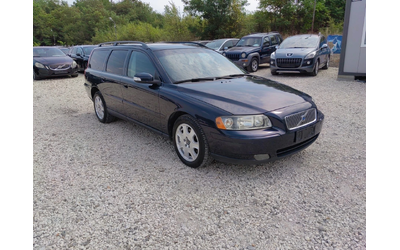Volvo V70 2.4d D5* NOVA* UNIKAT - автомобили, коли, обяви за нови и употребявани 10