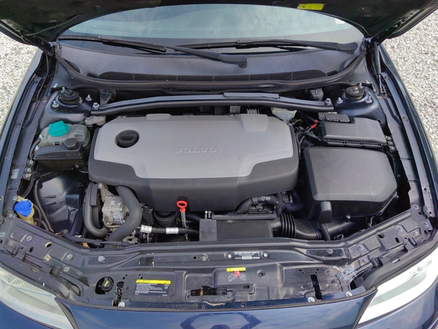 Volvo V70 2.4d D5* NOVA* UNIKAT - автомобили, коли, обяви за нови и употребявани 15