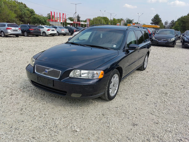 Volvo V70 2.4d D5* NOVA* UNIKAT - автомобили, коли, обяви за нови и употребявани 1