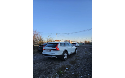 volvo-v90-cross-country - 3