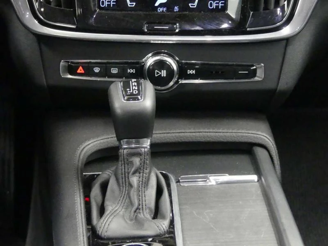 Volvo V90 Cross Country D5 AWD - автомобили, коли, обяви за нови и употребявани 8