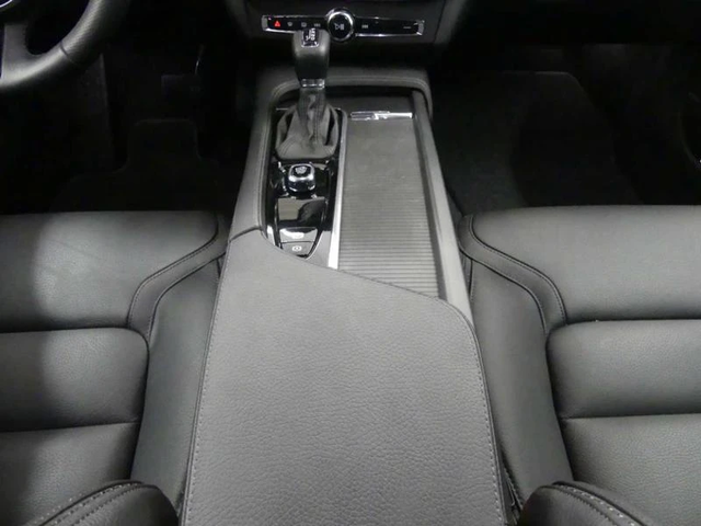 Volvo V90 Cross Country D5 AWD - автомобили, коли, обяви за нови и употребявани 9