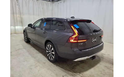 volvo-v90-cross-country - 4