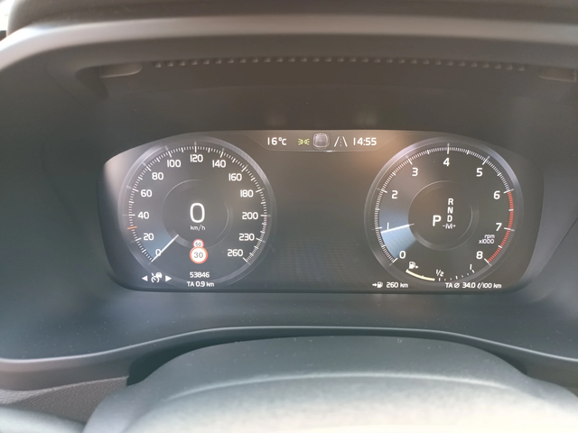 Volvo XC40 AWD/KEYLESS/360 КАМЕРА - автомобили, коли, обяви за нови и употребявани 11