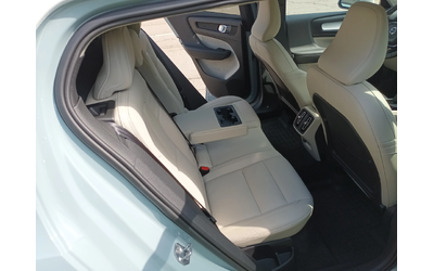 Volvo XC40 AWD/KEYLESS/360 КАМЕРА - автомобили, коли, обяви за нови и употребявани 9