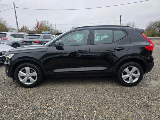 Volvo XC40 2.0D3-ЕВРО 6В-НАВИГАЦИЯ-АВТОМАТ--КАТО НОВ - автомобили, коли, обяви за нови и употребявани 2