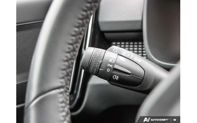 Volvo XC40 * R Design * CARFAX * ЦЕНА ДО БГ - автомобили, коли, обяви за нови и употребявани 12