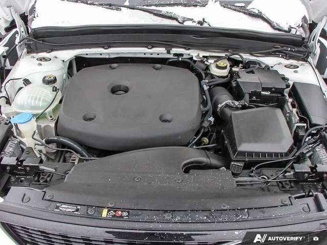 Volvo XC40 * R Design * CARFAX * ЦЕНА ДО БГ - автомобили, коли, обяви за нови и употребявани 14