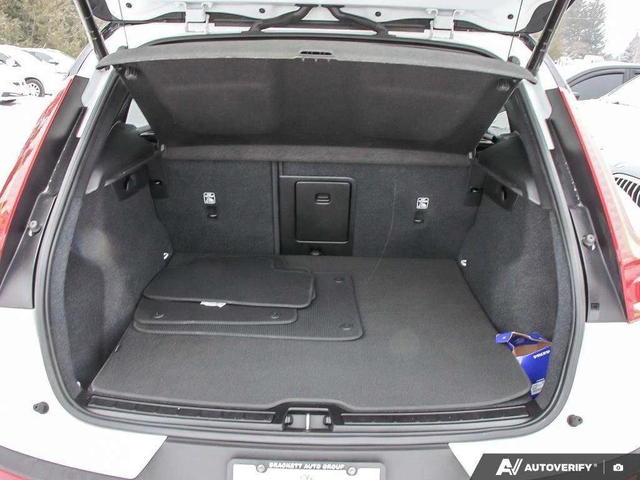 Volvo XC40 * R Design * CARFAX * ЦЕНА ДО БГ - автомобили, коли, обяви за нови и употребявани 15