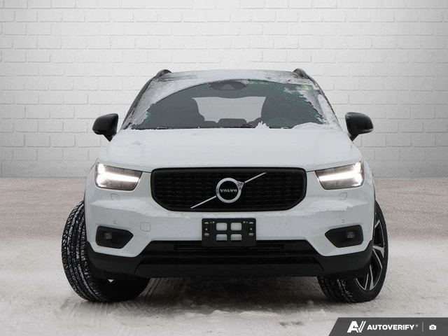 Volvo XC40 * R Design * CARFAX * ЦЕНА ДО БГ - автомобили, коли, обяви за нови и употребявани 1