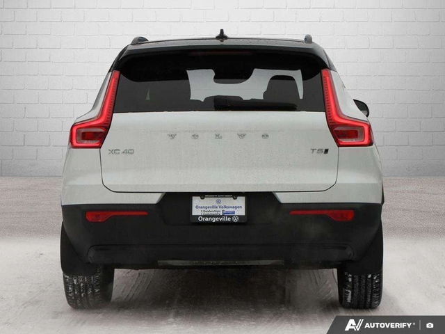Volvo XC40 * R Design * CARFAX * ЦЕНА ДО БГ - автомобили, коли, обяви за нови и употребявани 6