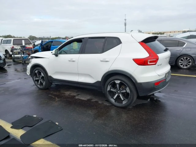 Volvo XC40 T5 MOMENTUM - автомобили, коли, обяви за нови и употребявани 2