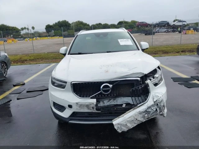 Volvo XC40 T5 MOMENTUM - автомобили, коли, обяви за нови и употребявани 5