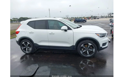 Volvo XC40 T5 MOMENTUM - автомобили, коли, обяви за нови и употребявани 6
