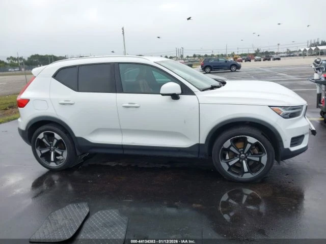 Volvo XC40 T5 MOMENTUM - автомобили, коли, обяви за нови и употребявани 6