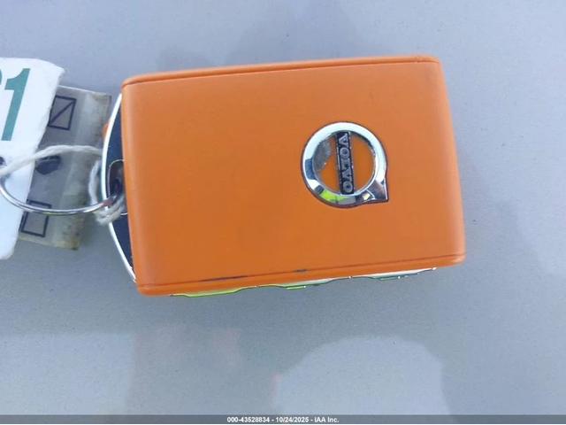 Volvo XC40 RECHARGE PURE ELECTRIC TWIN ULTIMATE - автомобили, коли, обяви за нови и употребявани 9